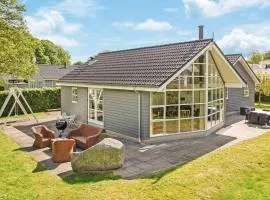 Two-Bedroom Holiday Home In Aabenraa