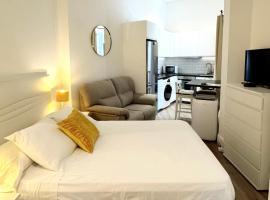 Delightful City Centre Studio Clarendon Apartment - Grand Central House，位于直布罗陀的酒店