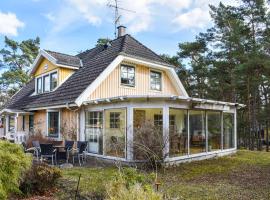 Lovely Home In Åhus With Wifi，位于奥胡斯的酒店