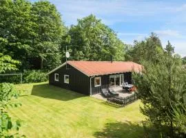 Beautiful Home In Oksbøl With Sauna