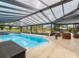 La surville，位于Surville的带热水浴缸的酒店