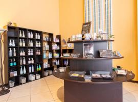 HOTEL Villamure Ogori -ADULT ONLY-，位于鸟栖市的酒店