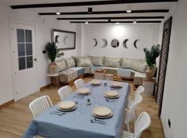 La BUHARDILLA DE CHARLIN，位于Casas de Ves的酒店