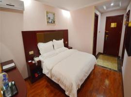 GreenTree Inn Yinchuan Pedestrian Street East Liqun Street Express Hotel，位于银川的舒适型酒店