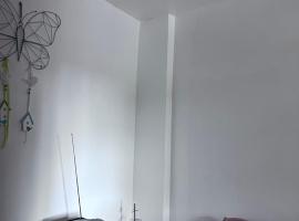 Studio lumineux，位于科尔贝埃索讷的酒店