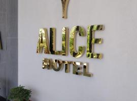 Alice Hotel Antalya，位于拉瑞的酒店