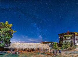 Mouson Melathron，位于Elafina的酒店