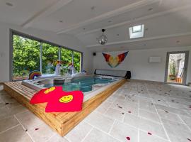 Gîte SPA Insolite，位于圣瑞尼安的酒店