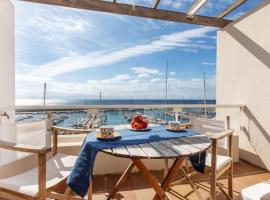 Apartment Triplex Mare Nostrum by Interhome，位于卡拉法特的酒店