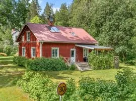 Chalet Bäcklunda by Interhome