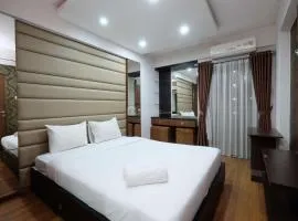 Spacious 3BR at Bogor Valley Apartment By Travelio