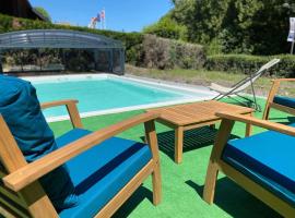 BRIT HOTEL & SPA Le Roc au Chien，位于巴尼奥勒德日洛恩的酒店