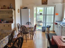 Heathervillefarm Blennerville rooms in a house，位于Blennerville的酒店