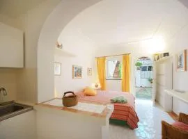 La Piccola, Capri