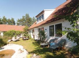 Lovely Home In Visby With Wifi，位于维斯比的带按摩浴缸的酒店
