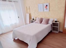 Casa Lola - Con 2 terrazas, ideal para desconectar，位于雷克纳的酒店