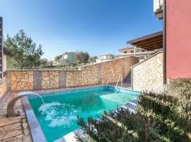 Stunning Home In Barbariga With Jacuzzi