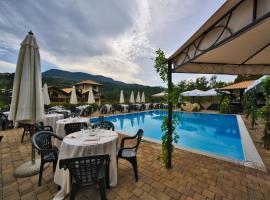 达尼洛别墅酒店，位于甘贝拉莱的酒店