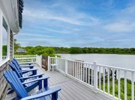 Cozy Narragansett Cottage with Dock and Outdoor Shower