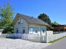 Ferienhaus in Lancken mit Grill und Garten