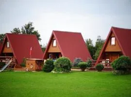 Ferienhaus in Karcino mit Garten, Grill und Terrasse