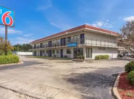 Motel 6-Meridian, MS