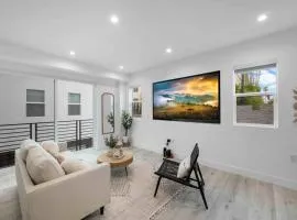 Prime Location 3BD 3BA Luxury Living in LA