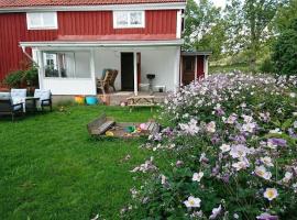 Ruhig gelegenes Ferienhaus mitten im Grünen，位于维默比的酒店