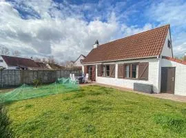 Cozy Home In Bredene With Kitchen