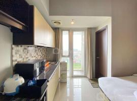 Cozy Studio Room at Skyland City Jatinangor Apartment By Travelio，位于Sumedang的酒店