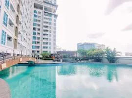 Big Studio Loft Apartment at The Reiz Condominium Medan By Travelio