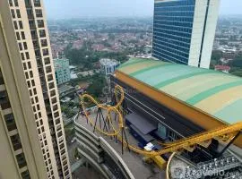 Nice and Comfort 2BR at Transpark Cibubur Apartment By Travelio