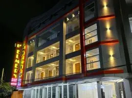 D' Elmer's Place Hotel