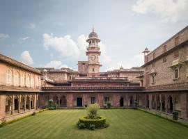 Umed Bhawan Palace, Kotah，位于科塔的酒店