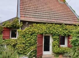 Cottage chaleureux avec Cheminée au Calme