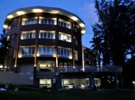 Sinclairs Bayview