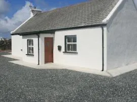 Derrybeg, Gweedore Traditional Cottage