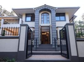 1-6 BHK Palatial Convertible Independent Villa 12 min Drive To Varca Beach，位于Dramapur的酒店