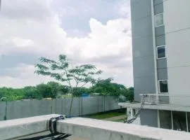 Nice Studio Apartment at Aeropolis Residence near CGK Airport By Travelio