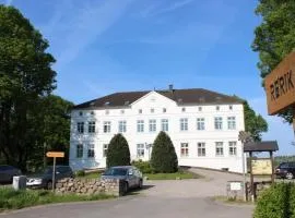 Herrenhaus Blengow App.03