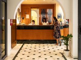Easy Hotel Meryon，位于索托马里纳的酒店