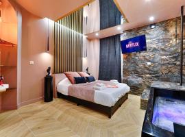 Welcome to Secret Love，位于Yerres的带热水浴缸的酒店