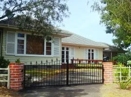 Sherri's Abode - Havelock North Holiday Home