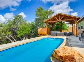 Pool, Spa, Sauna and Arcade! Canyon Lake Home
