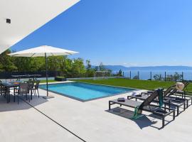 VILLA AMELIJA YourCroatiaHoliday，位于德伦杰的酒店