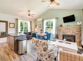 Close to Slopes Lakeside Cottage in Pocono Mtns