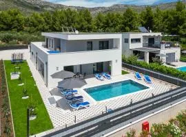Holiday Villa MI