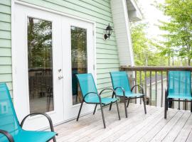 Rumi Guest House on the Cabot Trail，位于Indian Brook的酒店