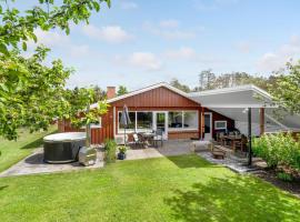 Amazing Home In Skjern With Wifi，位于斯凯恩的酒店