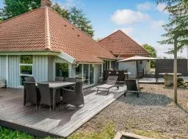 Cozy Home In Asperup With Sauna